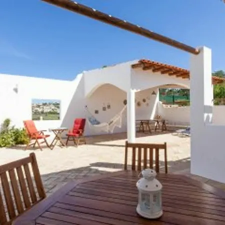 شقة House With 4 Bedrooms In Lagos, With Furnished Terrace And Wifi - 300 *