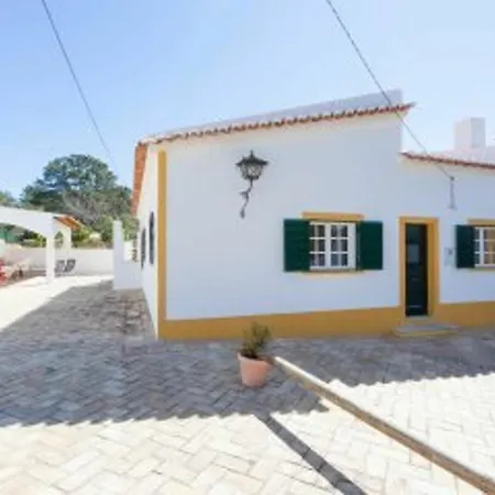 House With 4 Bedrooms In Lagos, With Furnished Terrace And Wifi - 300 شقة لاغوس