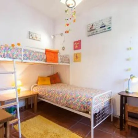 House With 4 Bedrooms In Lagos, With Furnished Terrace And Wifi - 300 * لاغوس