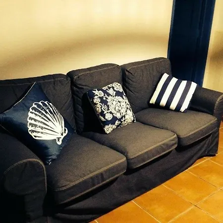 House With 4 Bedrooms In Lagos, With Furnished Terrace And Wifi - 300 شقة *